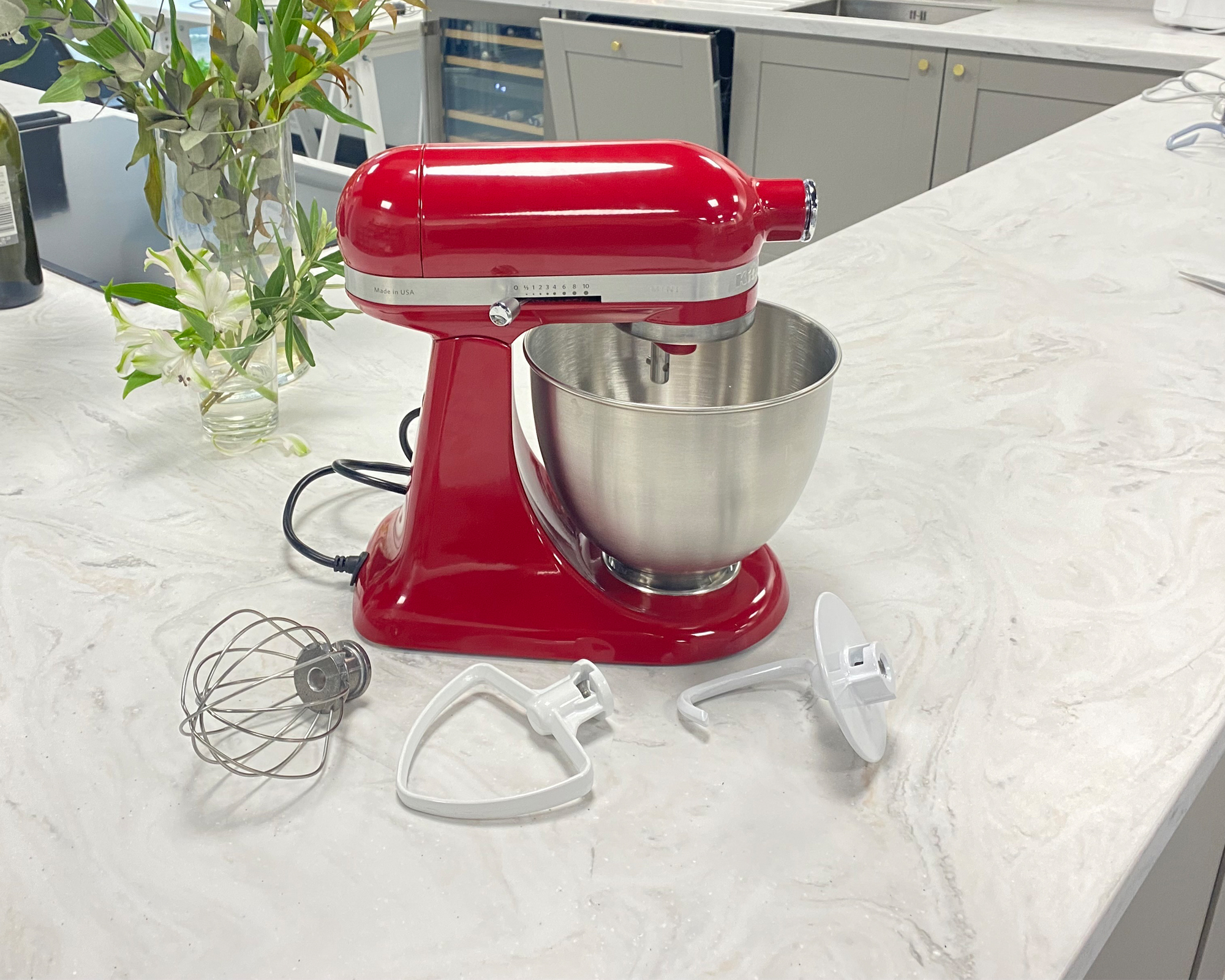 How to Buy a KitchenAid Mixer Under 300: A Pro’s Guide